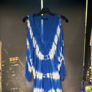 Fashion Nova Blue and White Long Sleeve Tunic